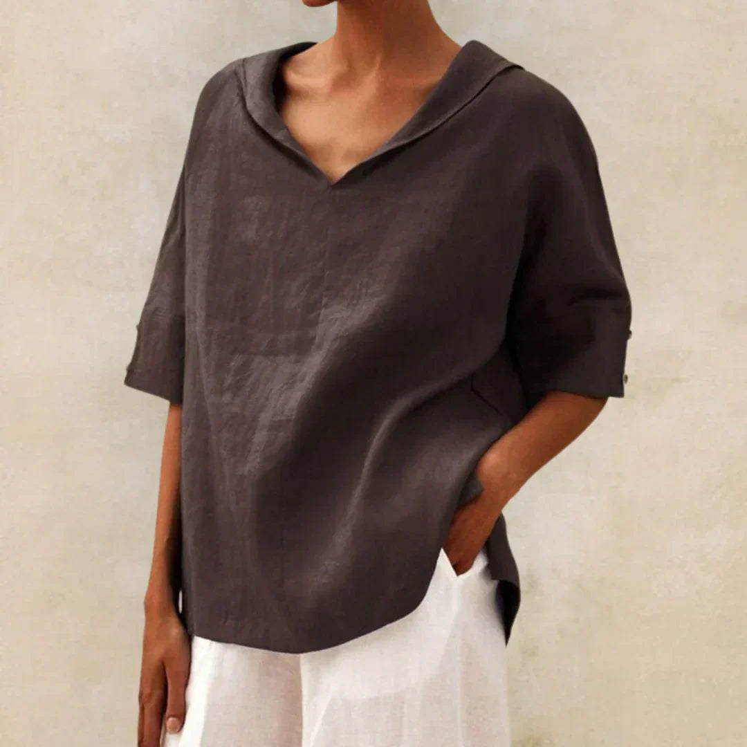 Blusa donna oversize con scollo a V, collo a revers e spacchi laterali – per outfit estivi rilassati