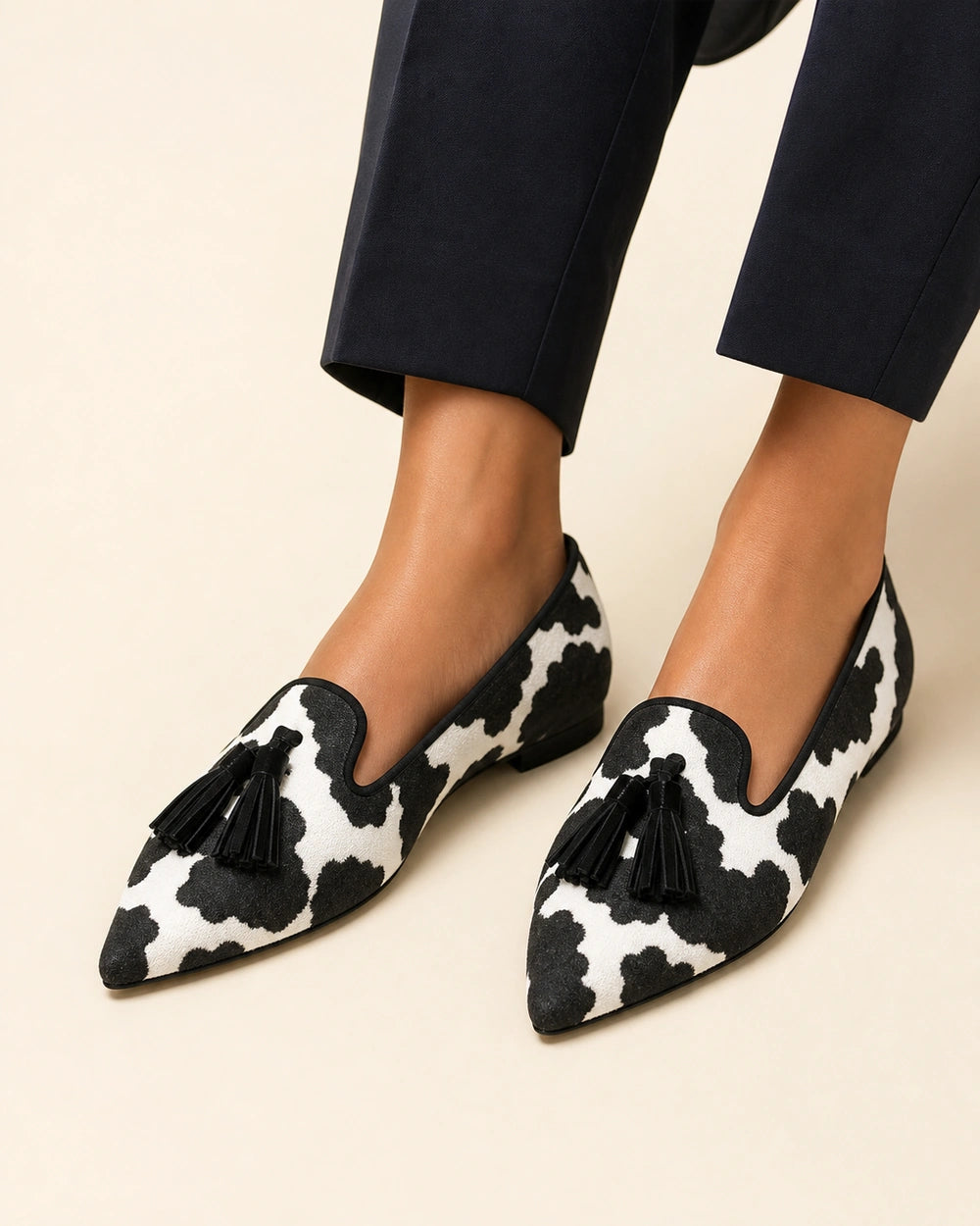 Mocassins femme vache pointus à pampilles vertes — image du produit 11