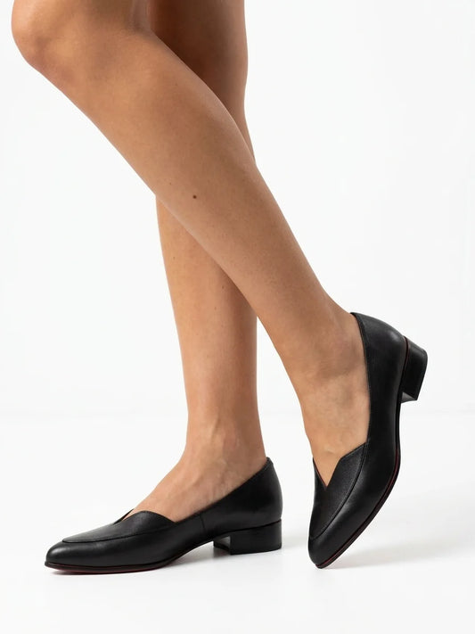 Women's Closed Toe Flats – Slip-On Flat Sole - Black - onfoot