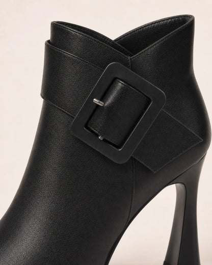 Women's pointed-toe buckle ankle boots, black gallery view. — momount-clara-black-buckle-boots-05.webp