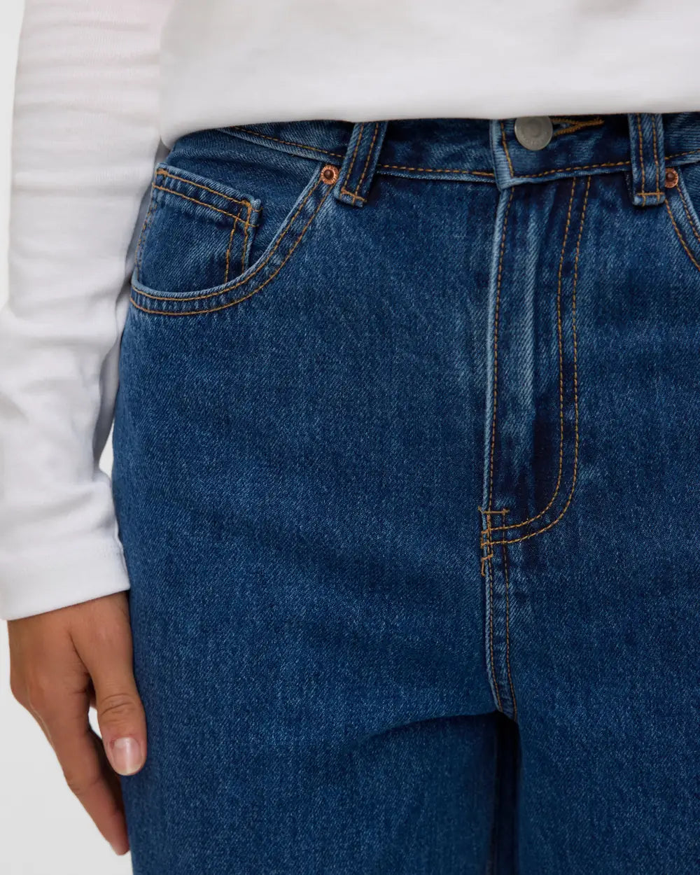 Jean femme taille haute coupe barrel bleu moyen — image